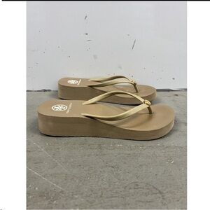 Tory Burch Women's Tan Flip Flops